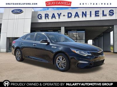 2020 Kia Optima - Photo 1