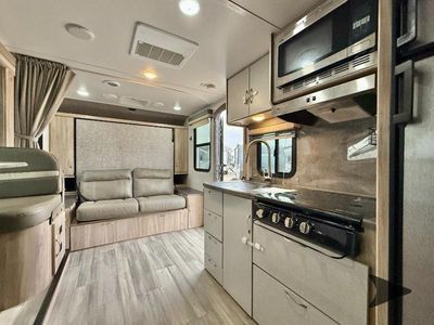 2021 Winnebago Micro Minnie - Photo 10