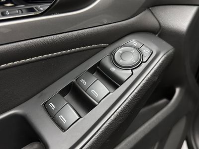 2023 Chevrolet Traverse - Photo 10