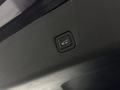 2023 Chevrolet Traverse - Photo 28