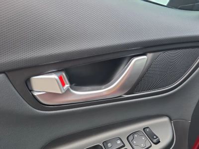2023 Hyundai Kona — photo 18 view