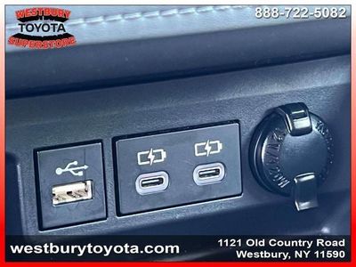 2023 Toyota Highlander - Photo 34