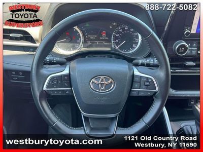 2023 Toyota Highlander - Photo 17