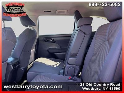 2023 Toyota Highlander - Photo 15