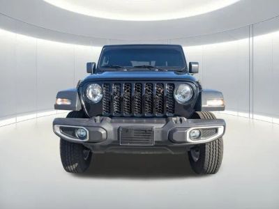 2023 Jeep Gladiator — photo 8 view