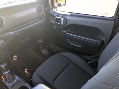 2023 Jeep Gladiator — photo 15 view