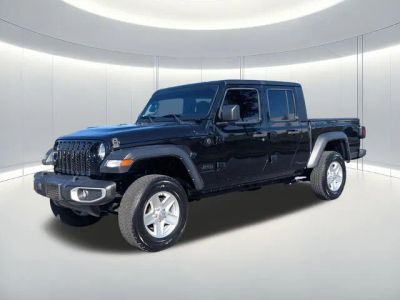 2023 Jeep Gladiator Sport S in Black — front three-quarter view