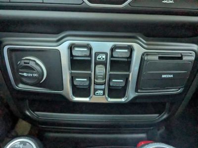 2023 Jeep Gladiator — photo 20 view