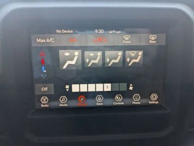 2023 Jeep Gladiator — photo 16 view