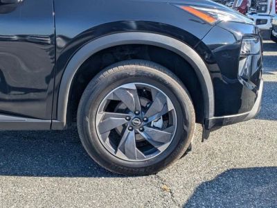 2025 Nissan Rogue — photo 10 view