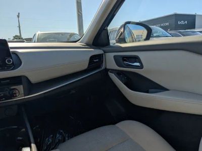 2025 Nissan Rogue — photo 16 view