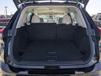 2025 Nissan Rogue — photo 11 view