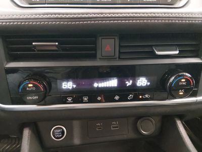 2023 Nissan Rogue - Photo 18