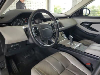 2020 Land Rover Range Rover Evoque — photo 18 view