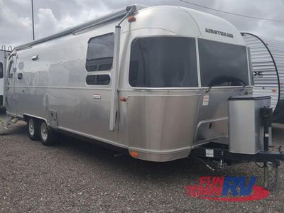 2023 Airstream International - Photo 3