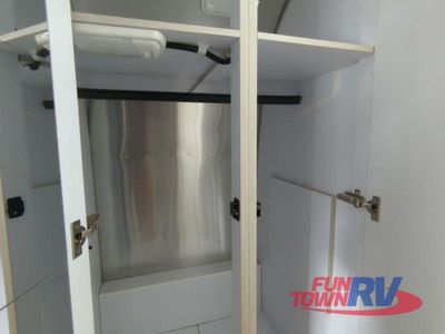 2023 Airstream International - Photo 39