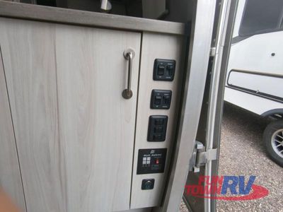 2023 Airstream International - Photo 28