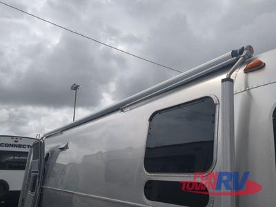2023 Airstream International - Photo 8