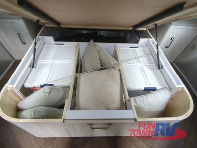 2023 Airstream International - Photo 36