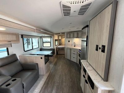 2022 Cruiser RV Shadow Cruiser - Photo 6