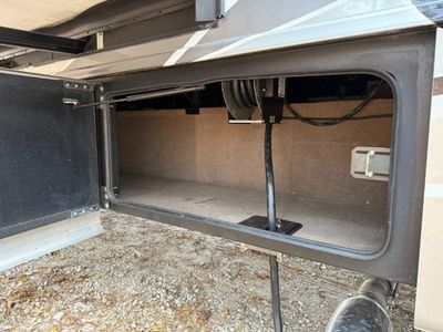 2022 Jayco Seneca Prestige - Photo 19