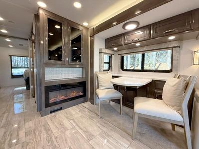 2022 Jayco Seneca Prestige - Photo 4