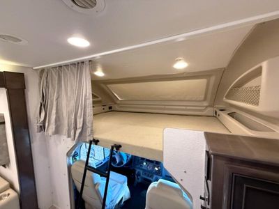 2022 Jayco Seneca Prestige - Photo 13