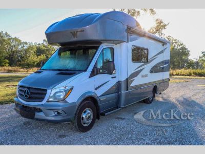 2019 Winnebago Navion - Photo 2