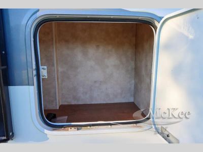 2019 Winnebago Navion - Photo 13