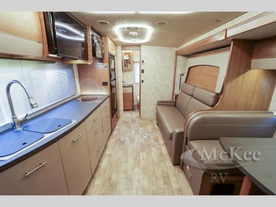 2019 Winnebago Navion - Photo 9