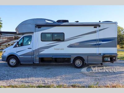 2019 Winnebago Navion - Photo 7