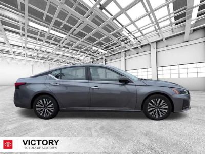 2025 Nissan Altima - Photo 2