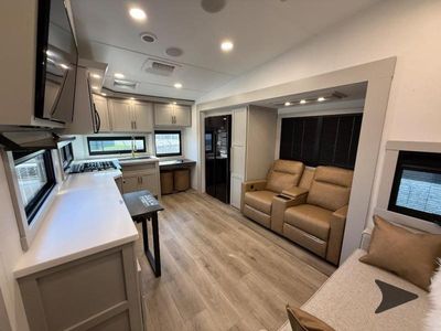 2026 Brinkley Model Z - Photo 10