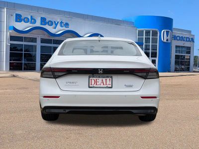 2026 Honda Accord Hybrid - Photo 4