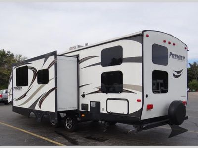 2013 Keystone RV Premier Ultra Lite - Photo 5