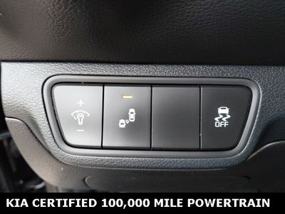 2024 Kia Forte - Photo 17