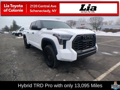 2024 Toyota Tundra - Photo 2