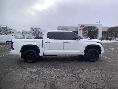 2024 Toyota Tundra - Photo 3