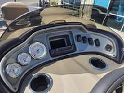 2023 Sun Tracker Fishing Barge 20 DLX - Photo 18
