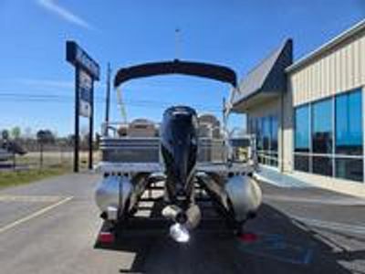 2023 Sun Tracker Fishing Barge 20 DLX - Photo 8
