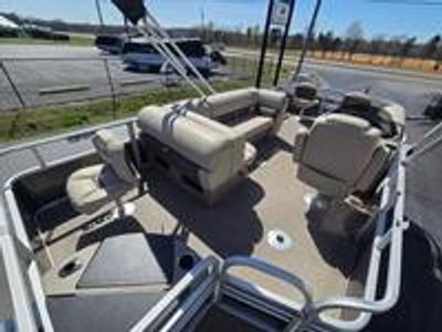 2023 Sun Tracker Fishing Barge 20 DLX - Photo 11