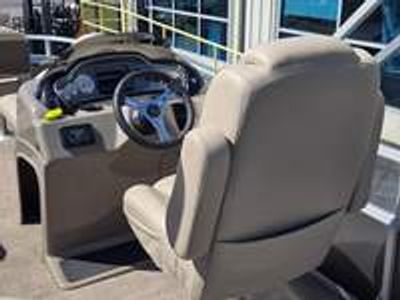 2023 Sun Tracker Fishing Barge 20 DLX - Photo 16