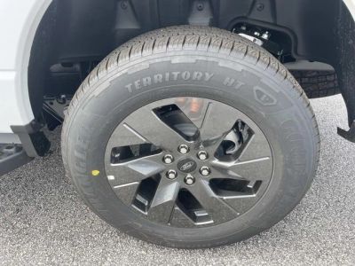2025 Ford F-150 Lightning - Photo 7