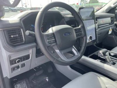 2025 Ford F-150 Lightning - Photo 14