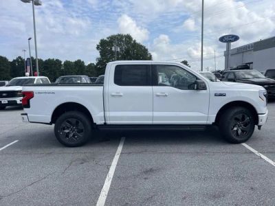 2025 Ford F-150 Lightning - Photo 2