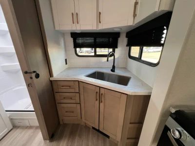 2027 Jayco NORTH TRAIL — photo 9 view