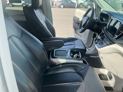 2023 Chrysler Pacifica — photo 20 view