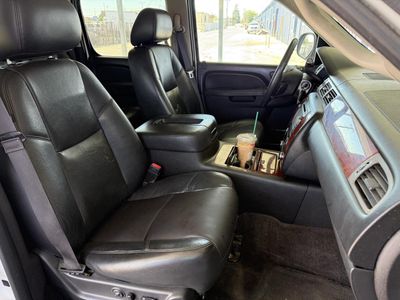 2014 Chevrolet Suburban 1500 - Photo 19
