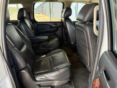 2014 Chevrolet Suburban 1500 - Photo 20
