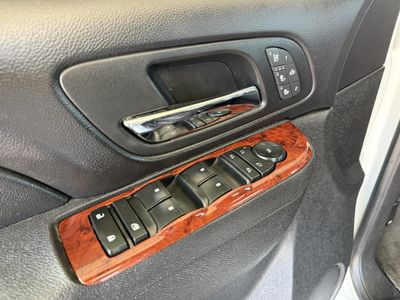 2014 Chevrolet Suburban 1500 - Photo 26